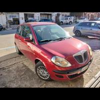   Lancia y 1.2 benzina