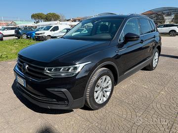 Volkswagen Tiguan 2.0 TDI 150 CV SCR DSG Elegance