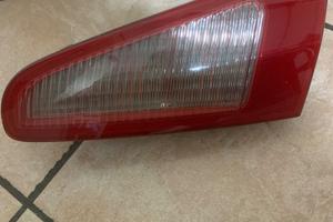 Luce posteriore alfa 147