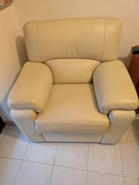 Poltrona Relax in Pelle Beige - Come Nuova 