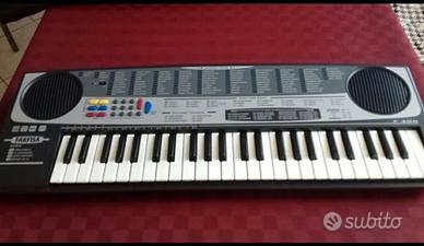 Pianola digitale Farfisa 49 tasti.