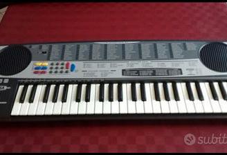 Pianola digitale Farfisa 49 tasti.
