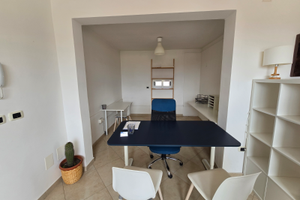 Ufficio indipendente in studio condiviso