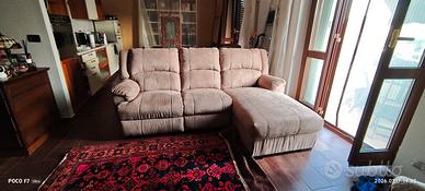 DIVANO CON CHAISE LONGUE