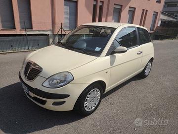 Lancia Ypsilon 1.2 Benz neopatentati