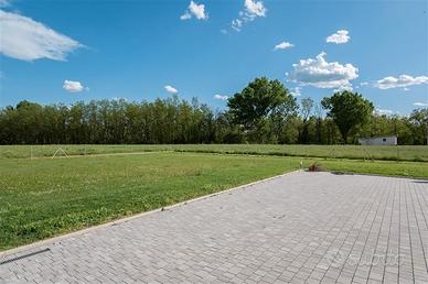 Villa bifamigliare con ampio giardino a Fidenza