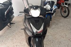 HONDA SH300