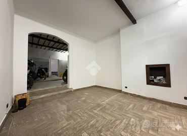 NEGOZIO A FIRENZE