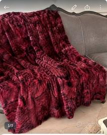Coperta in coniglio rosso- bordo’ foderata in tnt