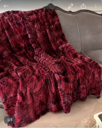 Coperta in coniglio rosso- bordo’ foderata in tnt