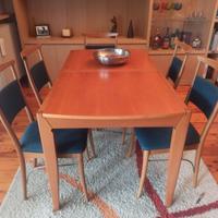 Tavolo allungabile in ciliegio con sedie imbottite