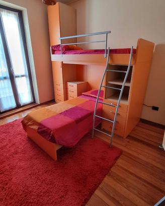 Arredamento camera ragazzi due letti