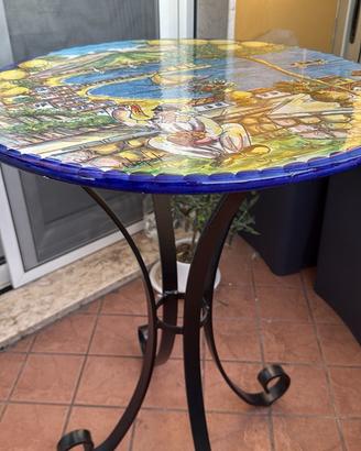 Tavolo in ceramica vietrese