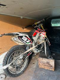 Hm 50 cross