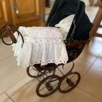 Antica Carrozzina Giocatolo/Esposizione