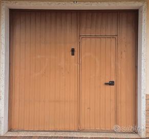 Portone basculante garage