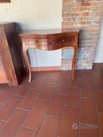 Tavolino d’entrata