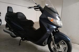 Suzuki Burgman T400