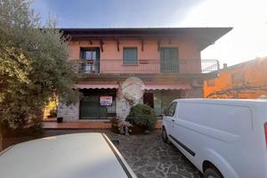 NEGOZIO A LONATO DEL GARDA