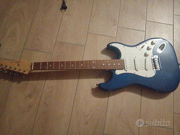 chitarra elettrica +amplificatore 