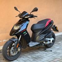 Aprilia SR 125 - 2014