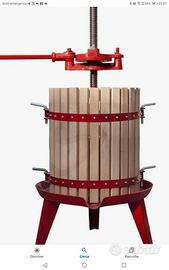 Torchio manuale da uva