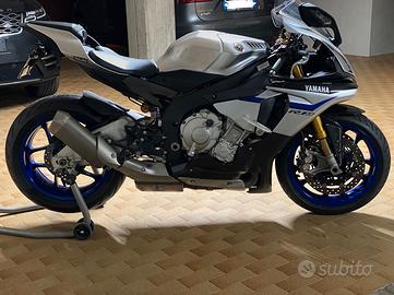 Yamaha YZF R1-M 2016