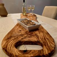 Tagliere design in legno d'ulivo