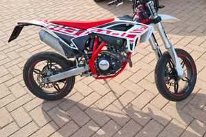 Beta RR Motard 125 4T LC 2022