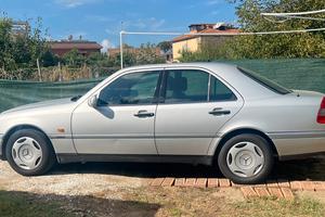 Mercedes C180