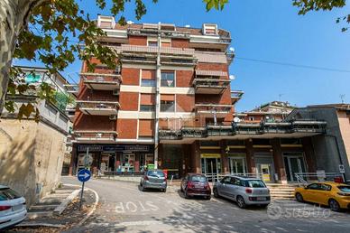 5 LOCALI A POGGIO MIRTETO