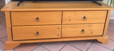 Mobile abete massiccio realizzato a mano