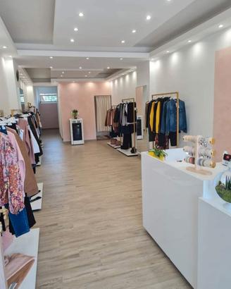 stand e bancone per negozio