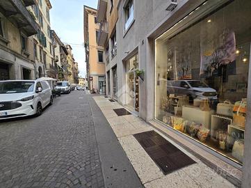 NEGOZIO A VERONA