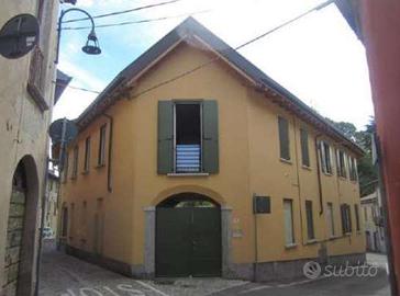 Trilocale a Erba