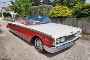 Ford Galaxie Sunliner Convertibile del 1960
