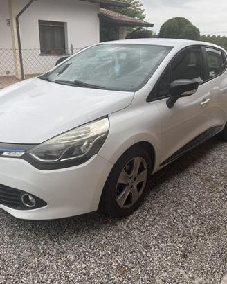 Renault Clio – 1.2 Benzina 75 CV