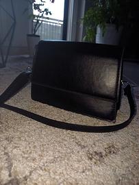 Borsa pelle nera a tracolla