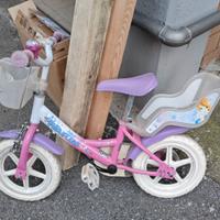 Bicicletta da bambina con rotelle
