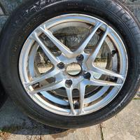 Cerchi n lega con gomme