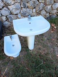 lavandino  e bidet 