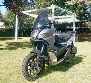 Aprilia SR GT 125 - 2023