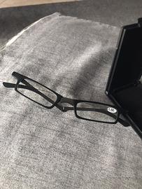 Occhiali pieghevoli per lettura