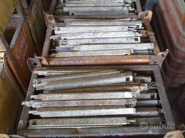 Montanti per pannelli