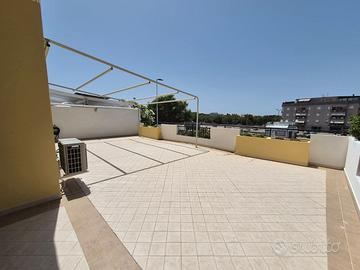 TRILOCALE INGRESSO INDIPENDENTE CON AMPIO TERRAZZO