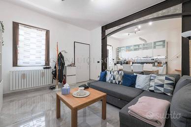 Appartamento di 102 m² con 4 locali e box auto a B