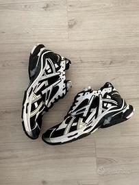 Balenciaga BB Runner bianche e nere