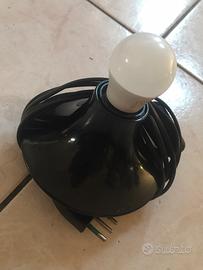 Lampada nera vintage artemide