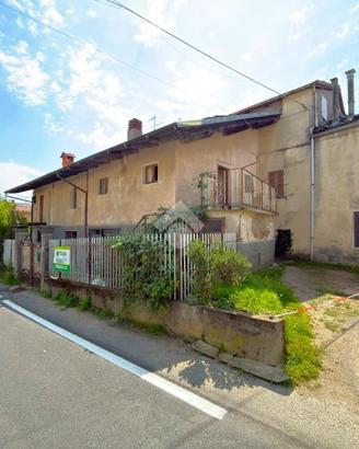 5 LOCALI A GIAVENO