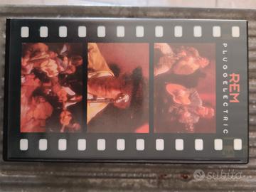 R.E.M "Pluggelectric"